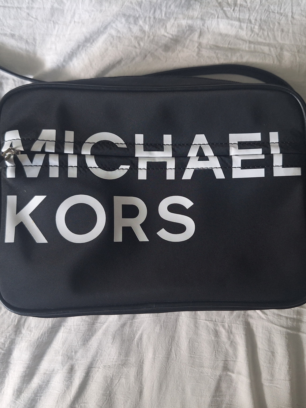 MICHAEL KORS Black & White Crossbody Bag